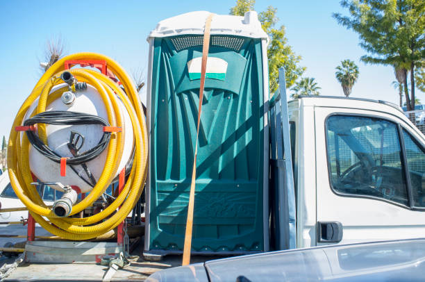 Best Portable bathroom rental  in Wood River, IL